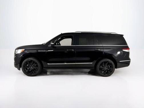 Infinite Black Metallic 2023 Lincoln Navigator Reserve