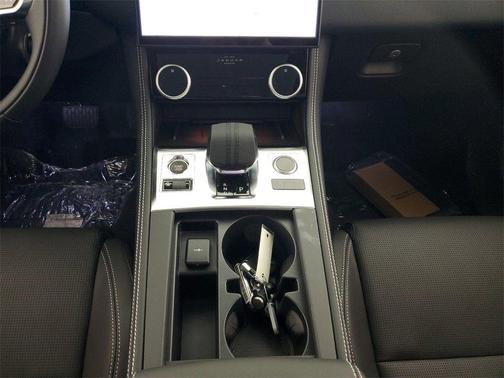 2025 Jaguar F-PACE P250 R-Dynamic S
