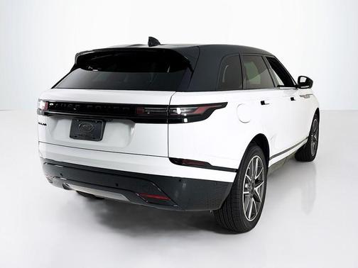 2026 Land Rover Range Rover Velar P400 Dynamic SE