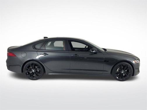 2024 Jaguar XF R-Dynamic SE