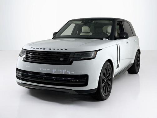 2025 Land Rover Range Rover P550e SE