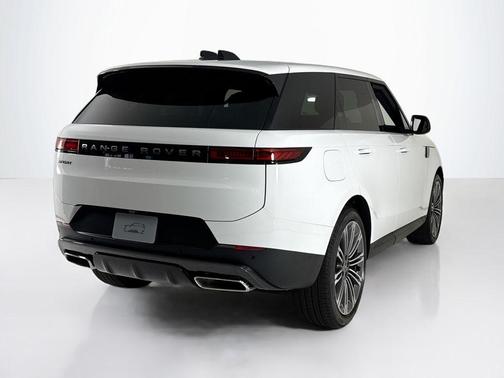 2025 Land Rover Range Rover Sport P360 SE