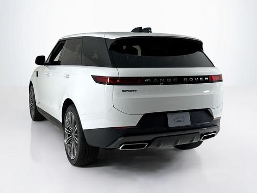 2025 Land Rover Range Rover Sport P360 SE