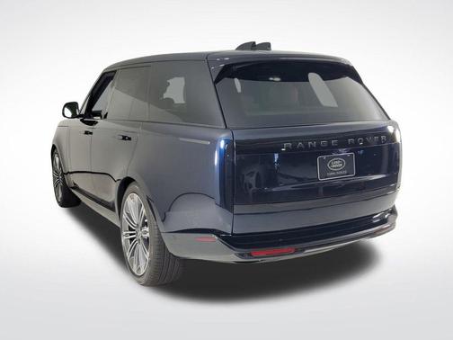 2025 Land Rover Range Rover P400 SE