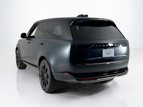 2026 Land Rover Range Rover SE