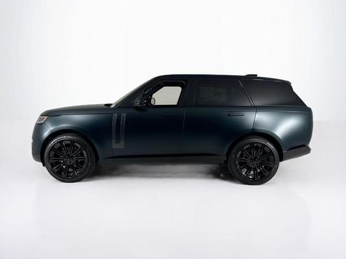 2026 Land Rover Range Rover SE