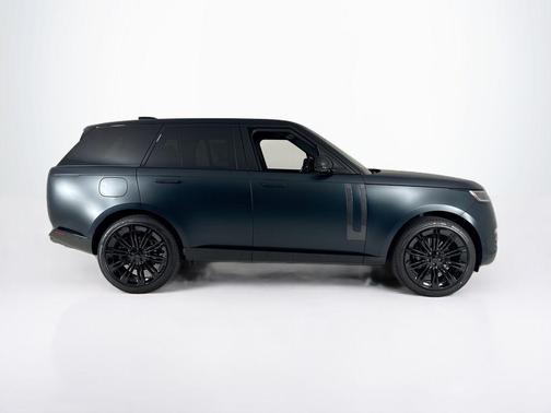2026 Land Rover Range Rover SE