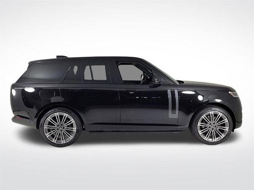2025 Land Rover Range Rover P530 SE