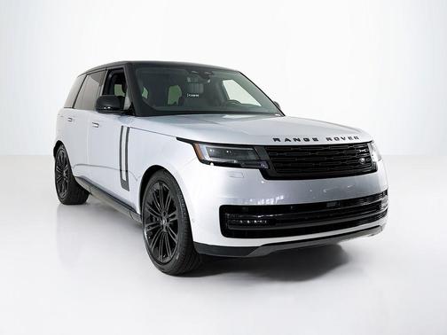 2025 Land Rover Range Rover P530 SE