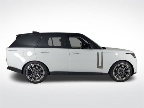 2025 Land Rover Range Rover P530 SE