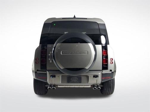 2025 Land Rover Defender P500 X-Dynamic SE