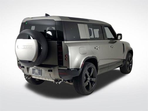 2025 Land Rover Defender P500 X-Dynamic SE