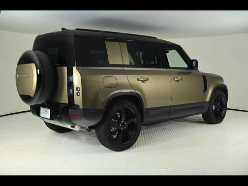 2026 Land Rover Defender S