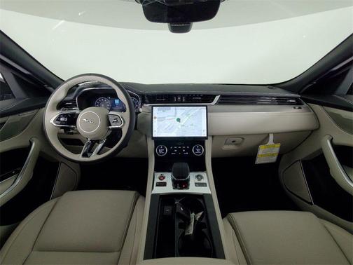 2025 Jaguar F-PACE P250 R-Dynamic S