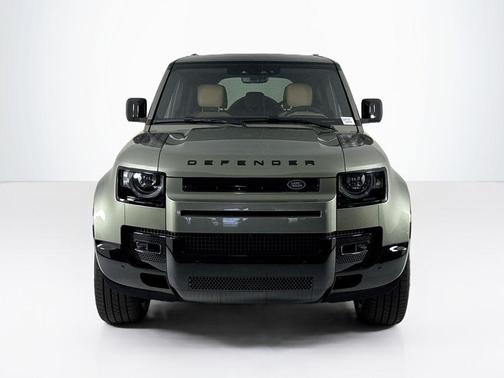2025 Land Rover Defender P400 X-Dynamic SE