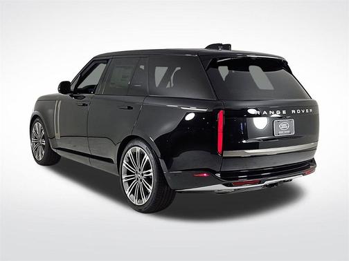 2025 Land Rover Range Rover P400 SE