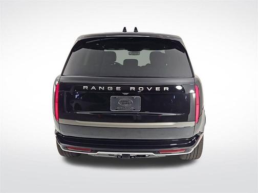 2025 Land Rover Range Rover P400 SE