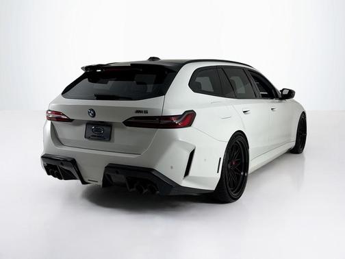 Alpine White 2026 BMW M5 Base