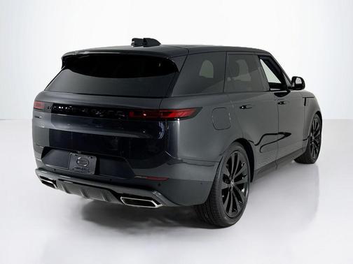 2025 Land Rover Range Rover Sport P360 SE