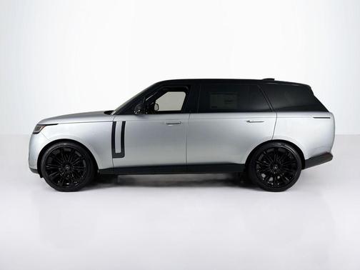2025 Land Rover Range Rover P530 SE 7 Seat