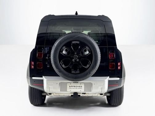 2025 Land Rover Defender P400 S