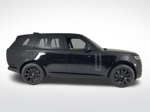 2025 Land Rover Range Rover P550e SE