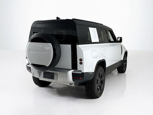 2025 Land Rover Defender P300