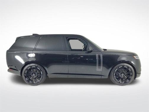 2025 Land Rover Range Rover P530 SE
