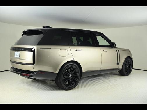2025 Land Rover Range Rover P530 SE 7 Seat