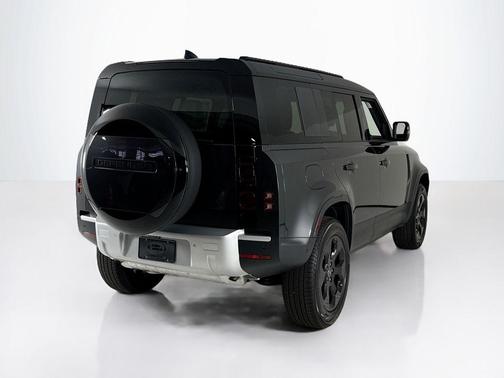 2025 Land Rover Defender P300
