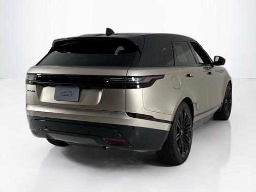 2026 Land Rover Range Rover Velar P250 Dynamic SE