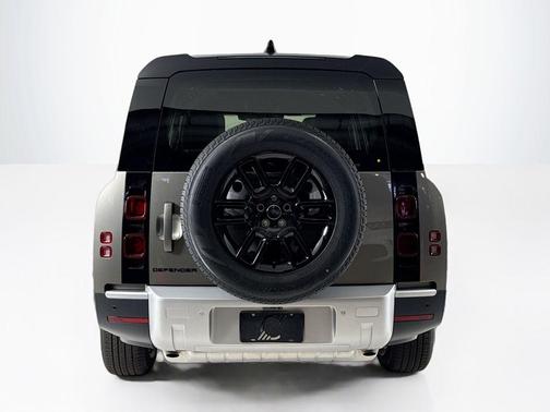 2025 Land Rover Defender P300 S