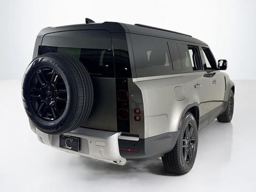 2025 Land Rover Defender P300 S