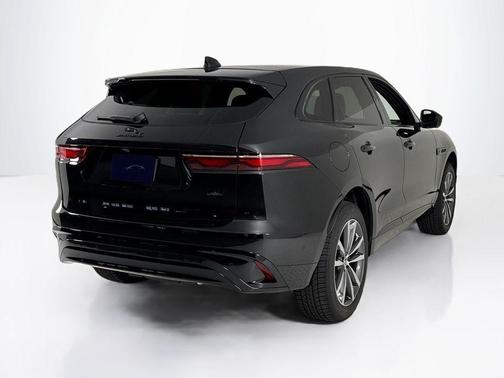 2026 Jaguar F-PACE P250 R-Dynamic S