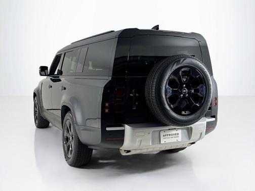 2025 Land Rover Defender P300 S