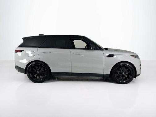 2024 Land Rover Range Rover Sport SE