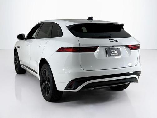 2025 Jaguar F-PACE P250 R-Dynamic S