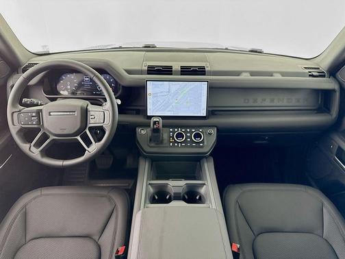 2025 Land Rover Defender P500 X-Dynamic SE