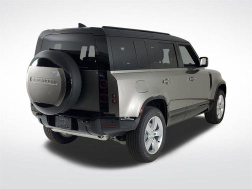 2025 Land Rover Defender P400 X-Dynamic SE