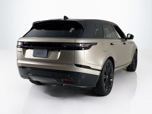 2026 Land Rover Range Rover Velar P250 Dynamic SE