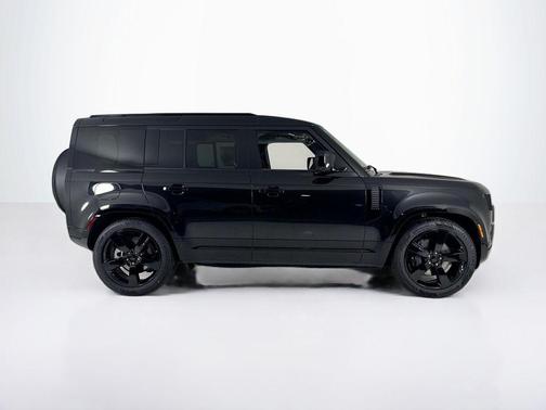 2026 Land Rover Defender P400 X-Dynamic SE