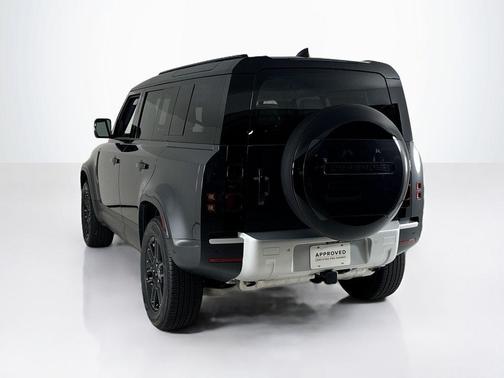 2025 Land Rover Defender P400 S