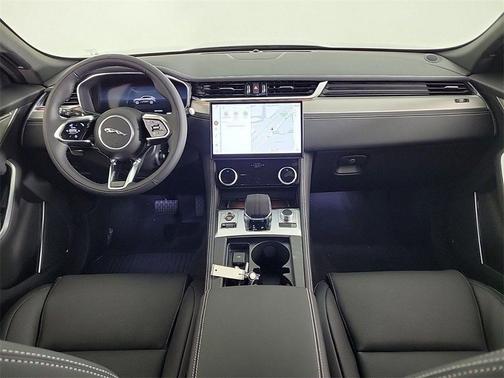 2025 Jaguar F-PACE P250 R-Dynamic S