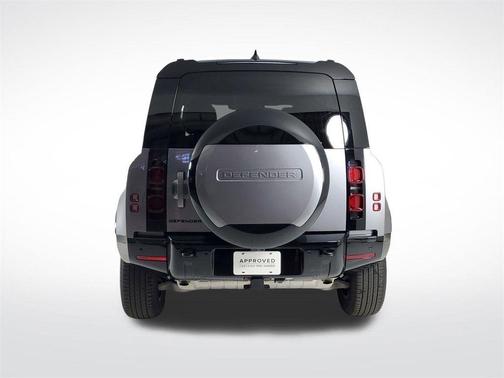 2024 Land Rover Defender P400 X-Dynamic SE