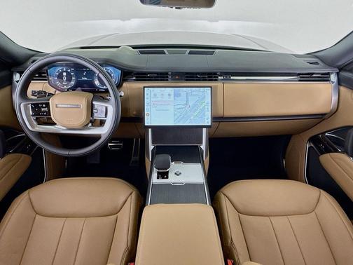 2025 Land Rover Range Rover P530 SE