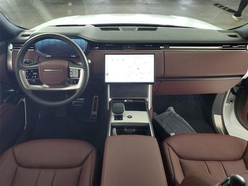 2025 Land Rover Range Rover P530 SE