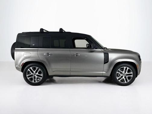 2022 Land Rover Defender 110 XS Edition