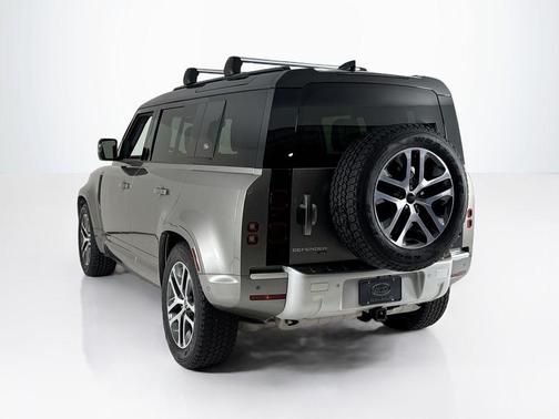 2022 Land Rover Defender 110 XS Edition
