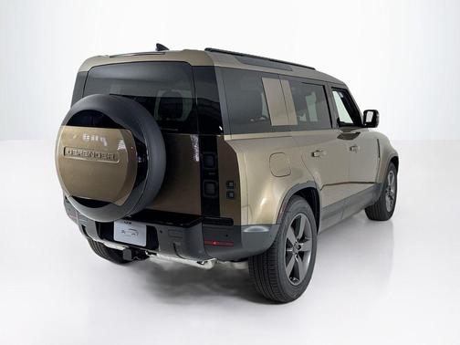 2026 Land Rover Defender 110 S