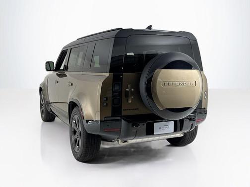 2026 Land Rover Defender 110 X-Dynamic SE